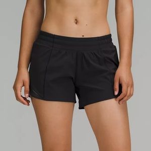 Lululemon Hotty Hot Shorts 4”